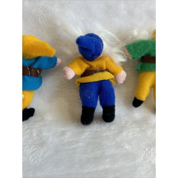 Vintage Lot Of 4 Winter Characters Santa & 3 Winter Woodsmen Small Cloth - Picture 10 of 12